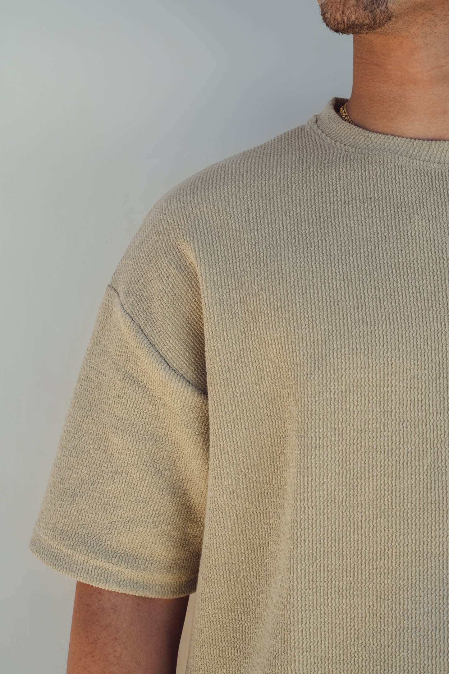 OVERSIZED TEXTURED TEE - OLIVE