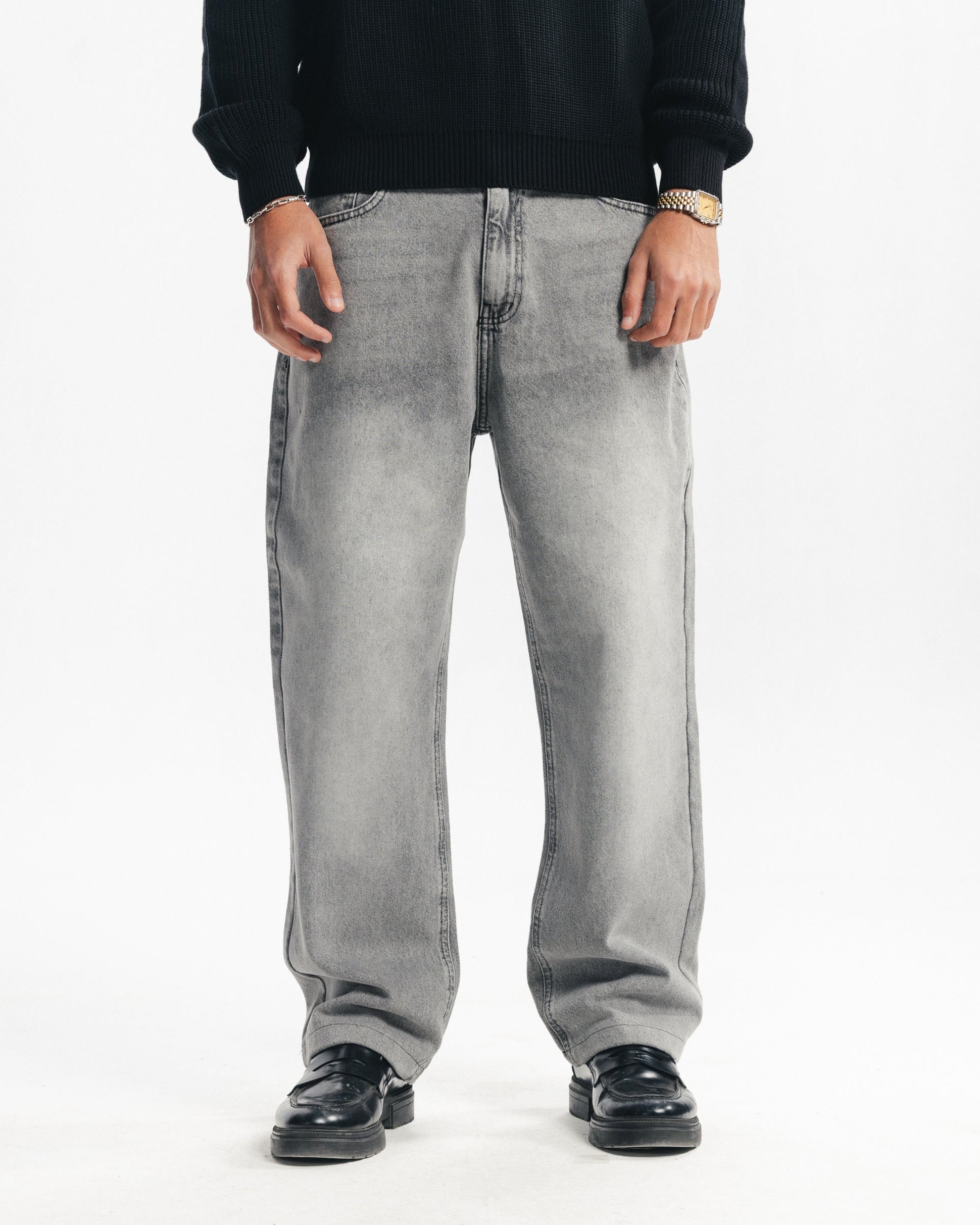GREY STRAIGHT JEANS