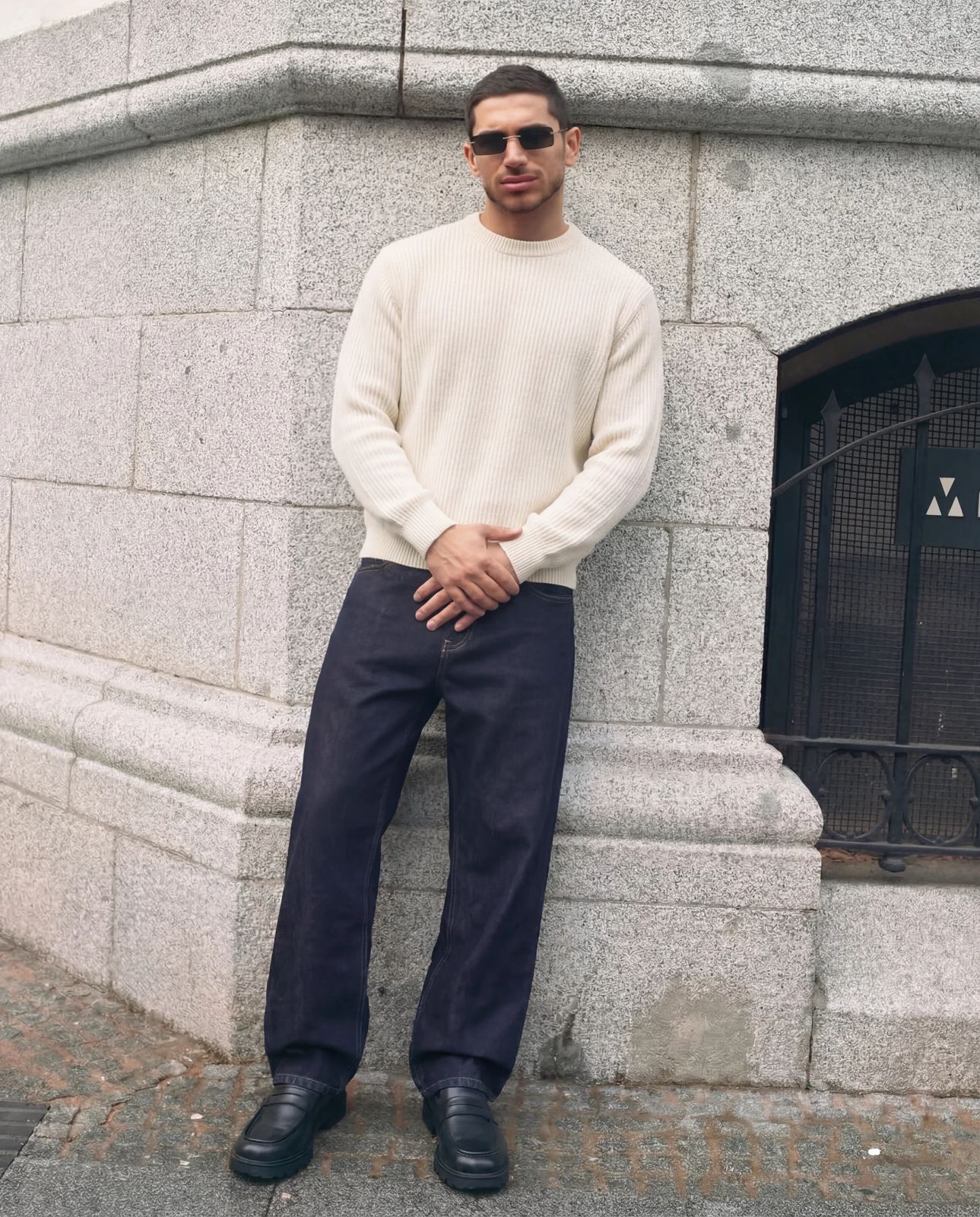 RAW DENIM STRAIGHT JEANS