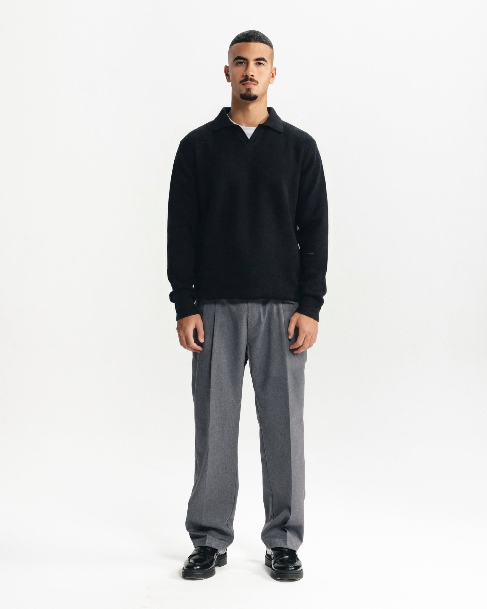 REGULAR FIT KNITTED POLO - BLACK